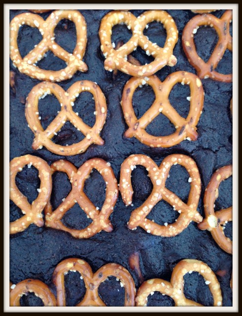 Pretzel chocolate brownie - www.thehungrymum.com