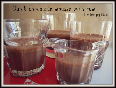 Quick chocolate mousse with rum