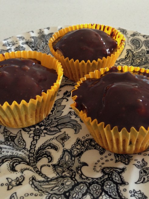 caramel chocolate cupcakes