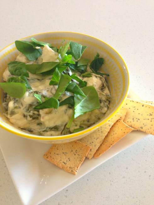 cheesy spinach slow cooker dip - The Hungry Mum