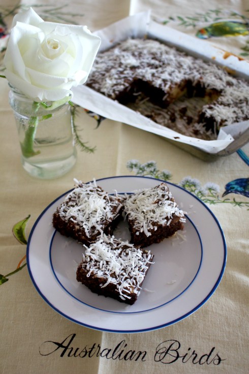 donna-hay-cheats-lamingtons
