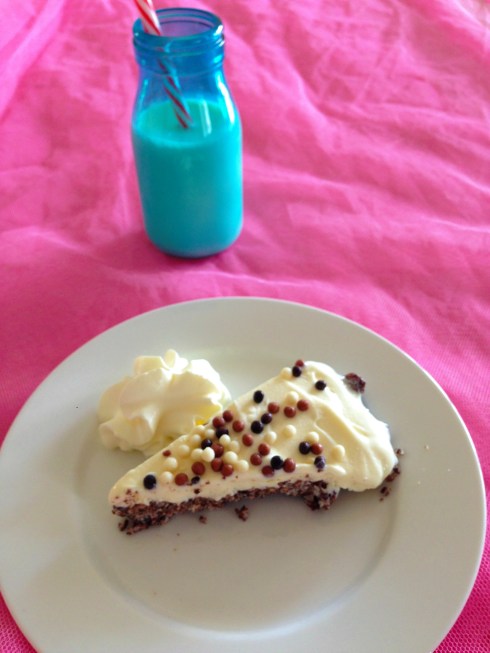 chocolate-crackle-ice-cream-pie-no-copha