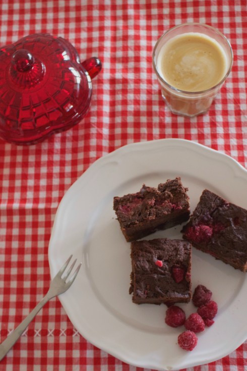 raspberry-dark-chocolate-brownies-recipe