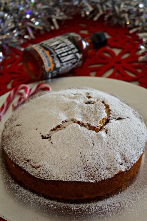 rum-raisin-christmas-spirit-cake