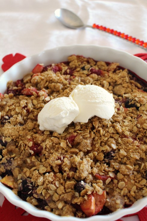 mixed berry apple crumble.jpg